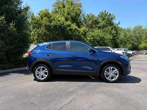 Used 2023 Buick Encore GX Preferred w/ Cold Weather Comfort Package AWD/4WD image 9