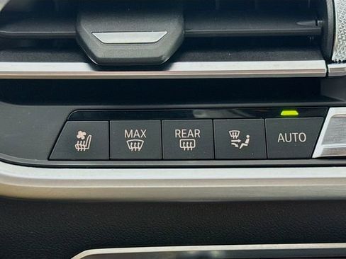 Used 2020 BMW X7 xDrive40i w/ Premium Package image 20