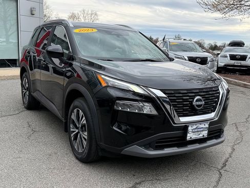 Used 2023 Nissan Rogue SV w/ SV Premium B Package image 7