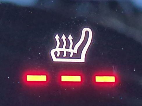 Used 2022 Porsche Panamera 4 Platinum Edition image 23