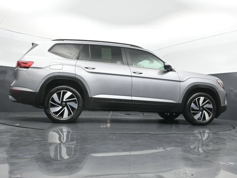 Used 2026 Volkswagen Atlas SE FWD image 41