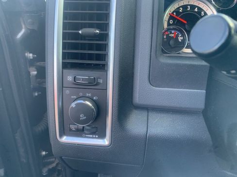 Used 2017 RAM 2500 Big Horn w/ Sport Appearance Group AWD/4WD image 16