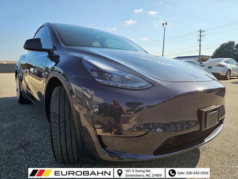 Used 2024 Tesla Model Y Long Range AWD/4WD image 7