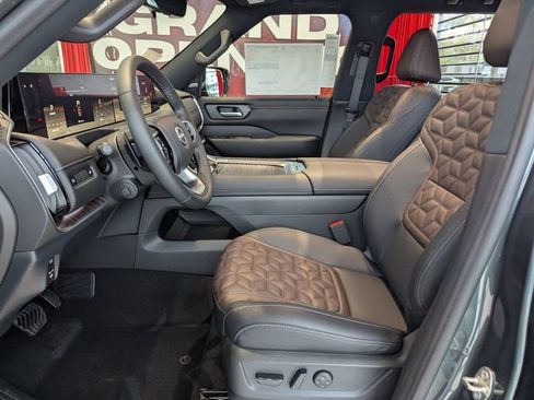 New 2026 Nissan Armada Platinum image 19