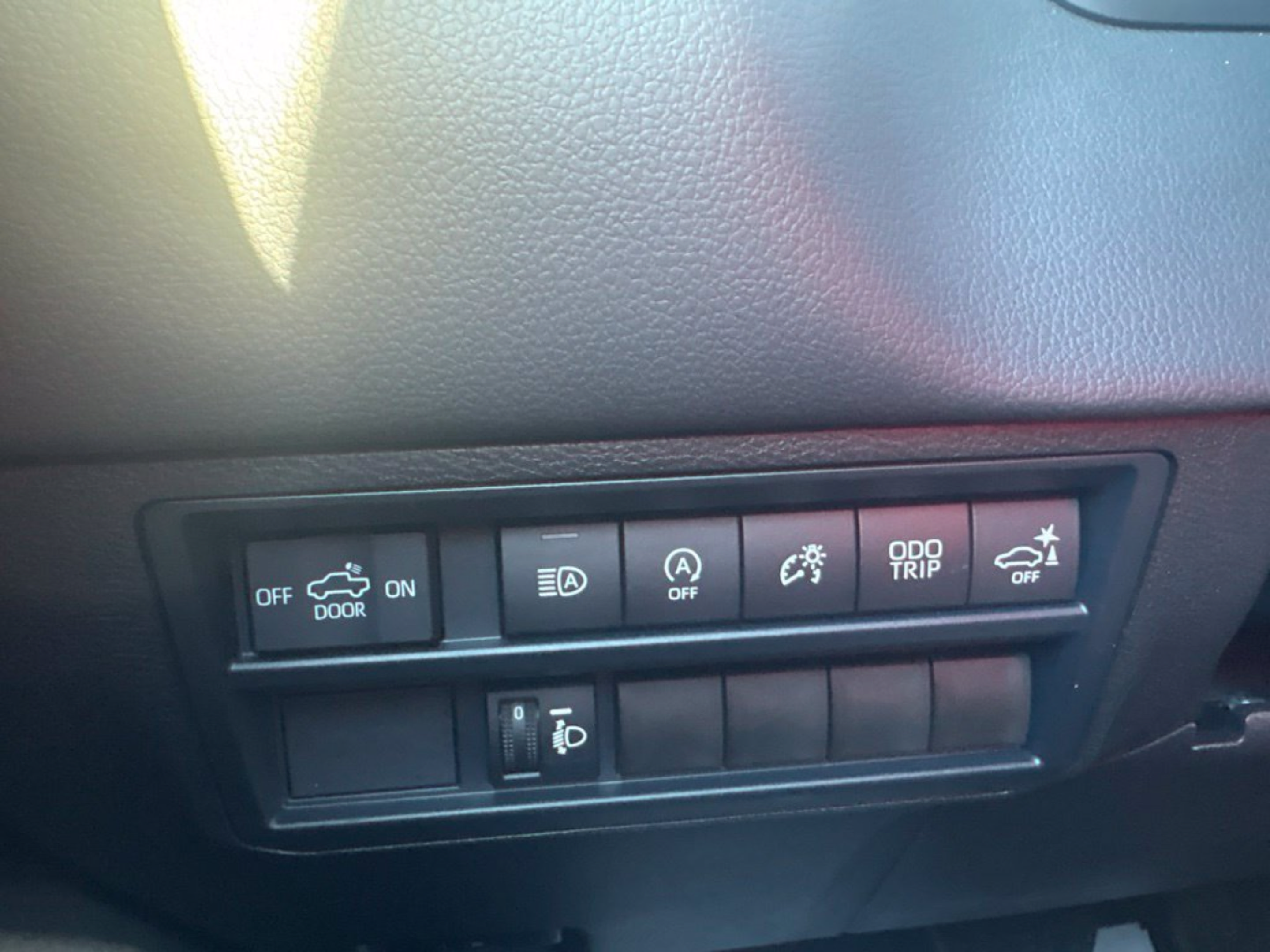 Used 2026 Toyota Tundra Limited AWD/4WD image 14