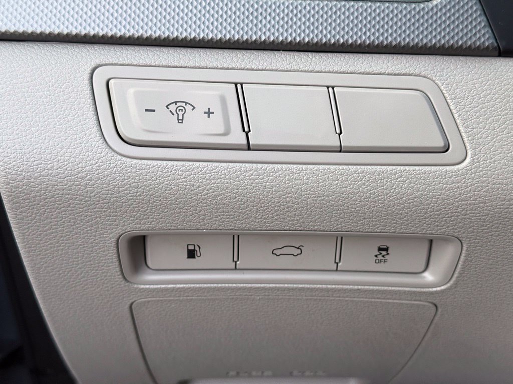 Used 2015 Hyundai Sonata SE FWD image 24