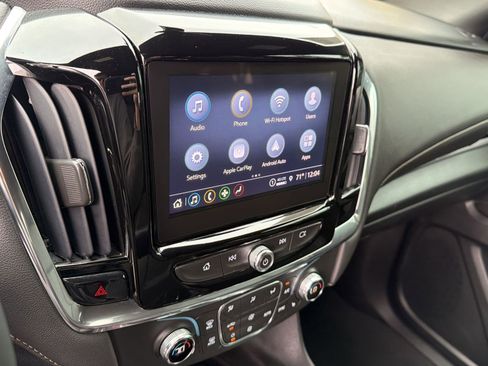 Certified 2023 Chevrolet Traverse LT FWD image 23