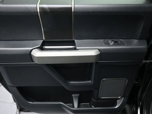 Used 2018 Ford F150 Raptor w/ Equipment Group 802A Luxury image 40