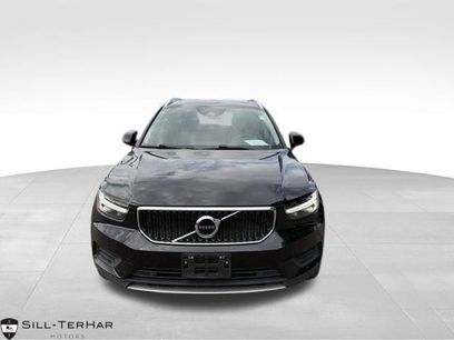 Used 2020 Volvo XC40 T5 Momentum w/ Protection Package Premier