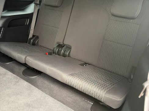 Used 2020 GMC Yukon SLE w/ SLE Value Package RWD image 18
