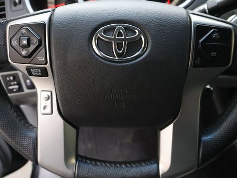Used 2015 Toyota Tacoma Base w/ SR5 Package image 18