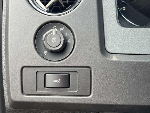 Used 2011 Ford F150 XLT w/ XLT Chrome Pkg AWD/4WD image 21