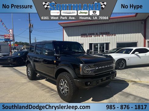 Used 2023 Ford Bronco Badlands image 1