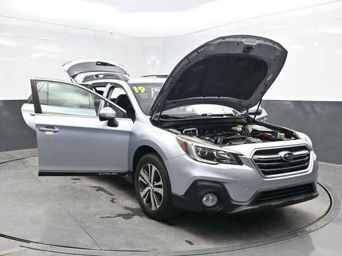 Used 2019 Subaru Outback 2.5i Limited AWD/4WD image 39