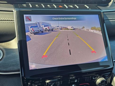 New 2025 Jeep Grand Cherokee Limited w/ Black Appearance Package image 15