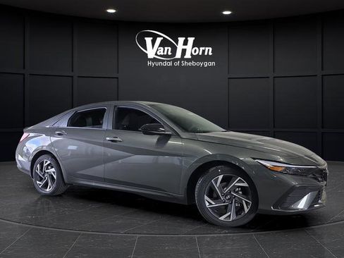 New 2025 Hyundai Elantra Sport image 35