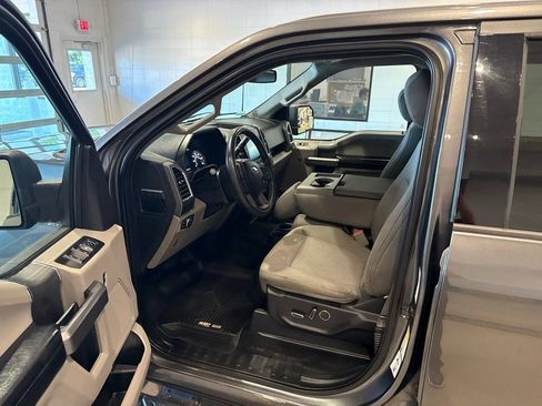 Used 2015 Ford F150 XLT w/ Equipment Group 302A Luxury AWD/4WD image 21