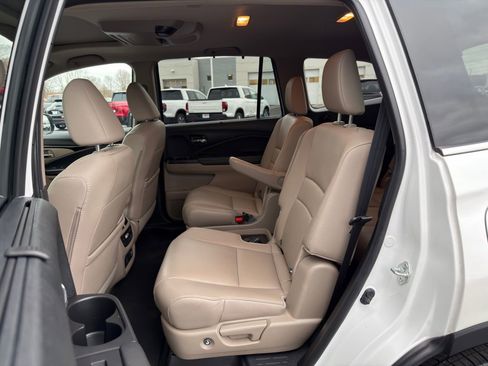 Used 2022 Honda Pilot Touring image 29