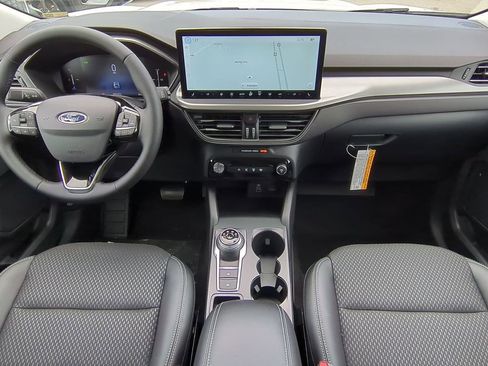 New 2025 Ford Escape SE image 13
