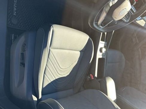New 2026 Volkswagen Tiguan SE AWD/4WD image 11