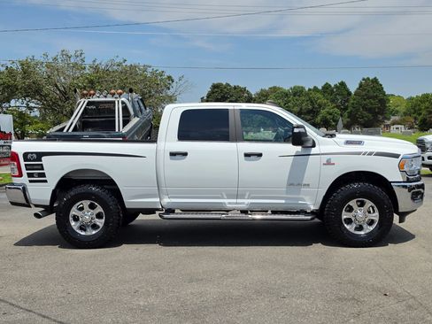 Used 2024 RAM 2500 Big Horn AWD/4WD image 5