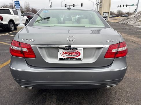 Used 2011 Mercedes-Benz E 550 4MATIC Sedan image 6