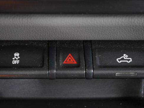 Used 2017 Chevrolet Colorado W/T RWD image 20