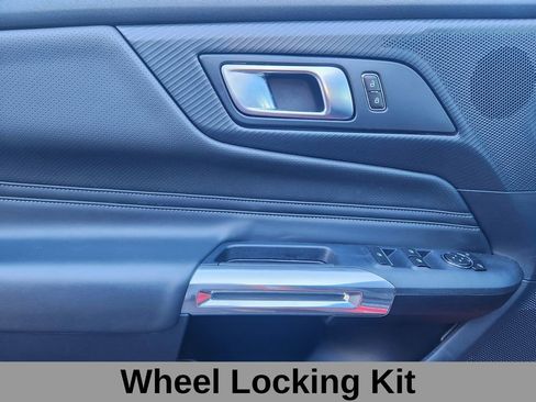 Used 2024 Ford Mustang GT Premium image 8