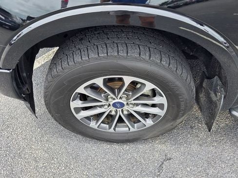 Used 2018 Ford F150 XLT w/ Equipment Group 301A Mid RWD image 10