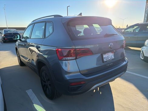 Used 2022 Volkswagen Taos S image 5