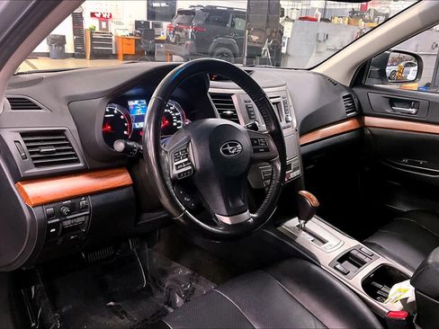 Used 2013 Subaru Outback 2.5i Limited w/ Moonroof Pkg image 17