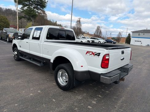 Used 2016 Ford F350 Lariat w/ Lariat Ultimate Package image 3
