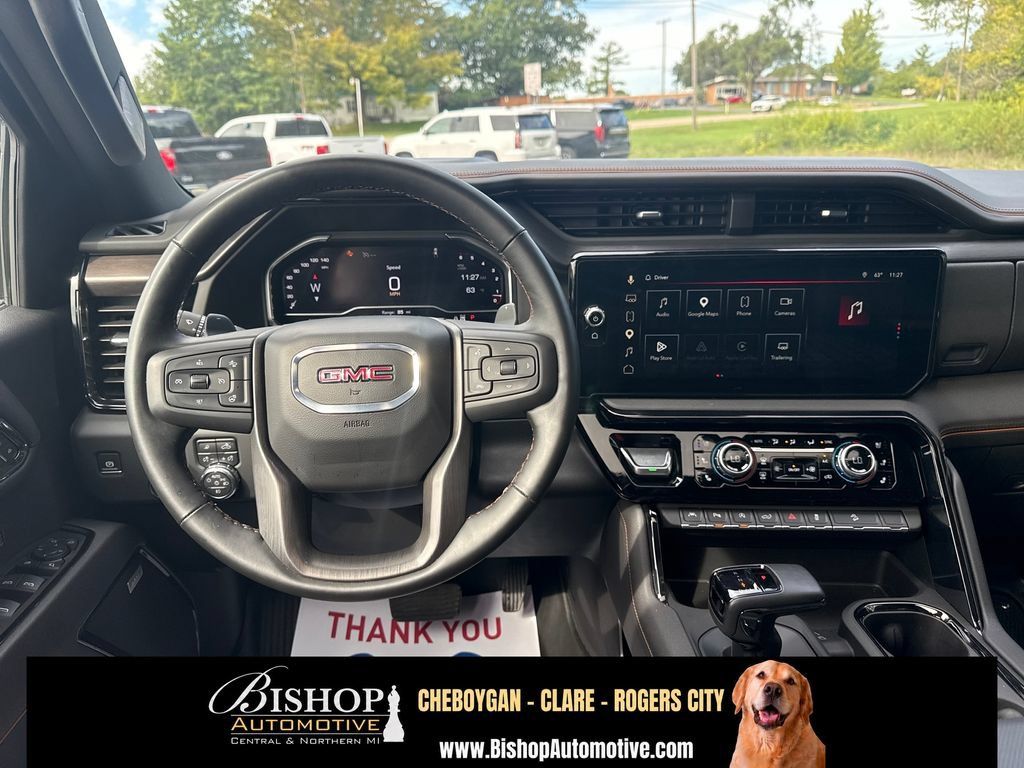 Used 2025 GMC Sierra 1500 AT4 w/ AT4 Premium Package AWD/4WD image 17
