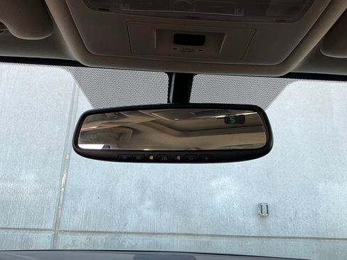 Used 2016 Lexus IS 200t image 18