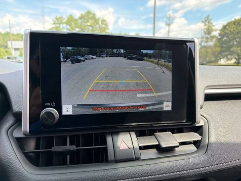 Used 2025 Toyota RAV4 XLE w/ Convenience Package AWD/4WD image 11