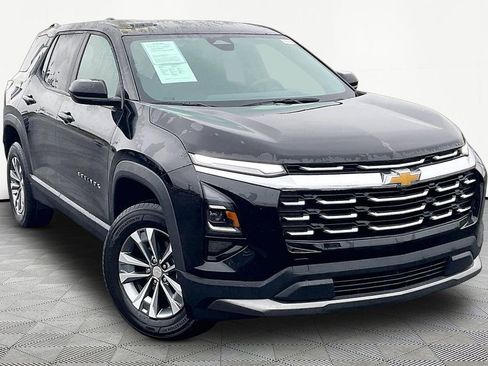 Used 2026 Chevrolet Equinox LT w/ LPO, Floor Liner Package FWD image 3