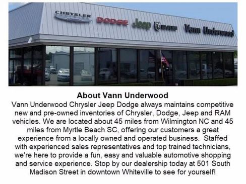 Used 2015 Chrysler Town & Country Limited Platinum image 8