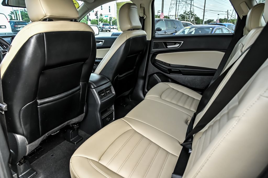 Used 2021 Ford Edge SEL w/ Cargo Accessory Package AWD/4WD image 17
