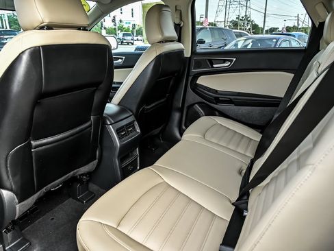 Used 2021 Ford Edge SEL w/ Cargo Accessory Package AWD/4WD image 17
