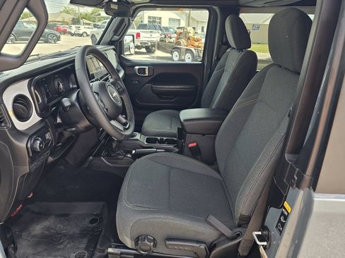 Used 2024 Jeep Wrangler Sport AWD/4WD image 13