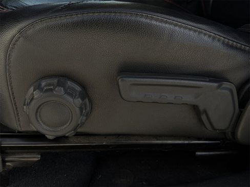 Used 2019 Jeep Wrangler Rubicon image 25