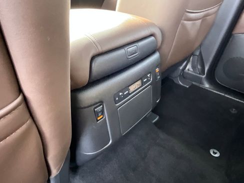 Used 2024 Nissan Armada Platinum w/ Captain's Chairs Package image 38