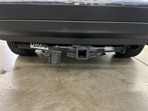 Used 2012 Toyota Highlander SE w/ Tow Pkg image 37