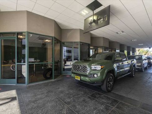 Certified 2022 Toyota Tacoma TRD Off-Road w/ Technology Package RWD image 39