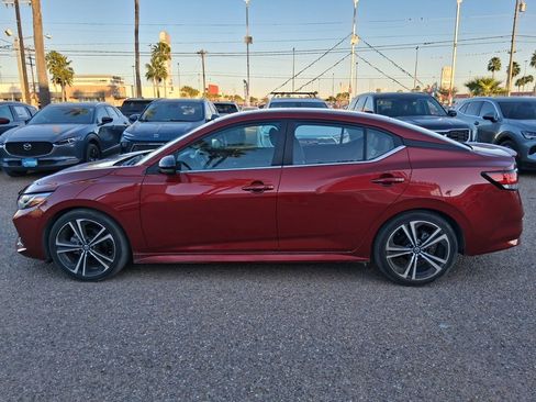 Used 2023 Nissan Sentra SR w/ SR Premium Package image 3
