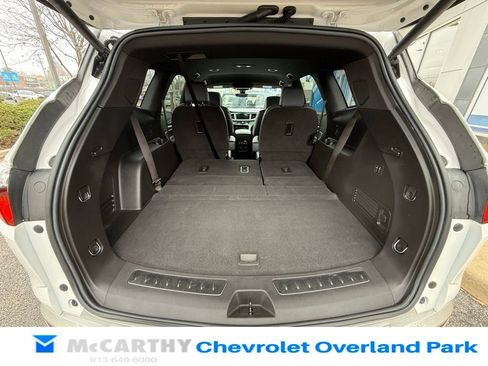 Used 2022 Buick Enclave Premium image 34