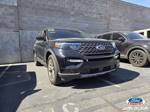 Certified 2024 Ford Explorer XLT w/ Equipment Group 202A RWD image 1