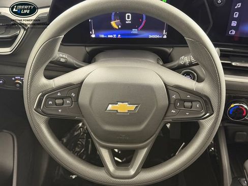 Used 2025 Chevrolet TrailBlazer LT AWD/4WD image 28