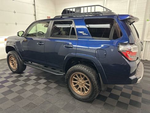 Used 2023 Toyota 4Runner TRD Off-Road Premium w/ Moonroof Package AWD/4WD image 7