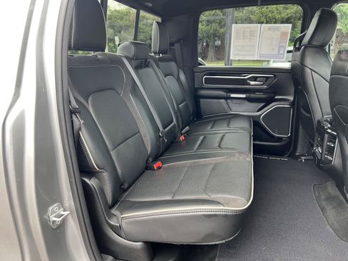 Used 2022 RAM 1500 Laramie AWD/4WD image 19